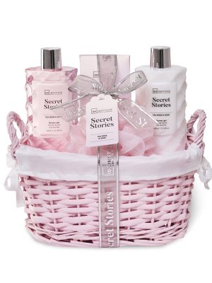 Idc Institute Secrets Stories Tea Rose & Sage Cofanetto Gel Doccia + Lozione Corpo + Sali Bagno + Spugna - 4Pz
